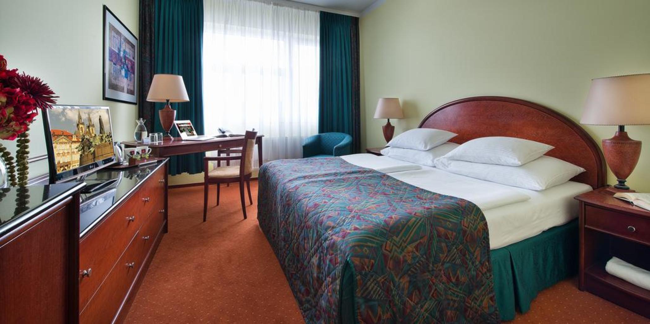 Rezidence Emmy Hotel Прага Екстериор снимка