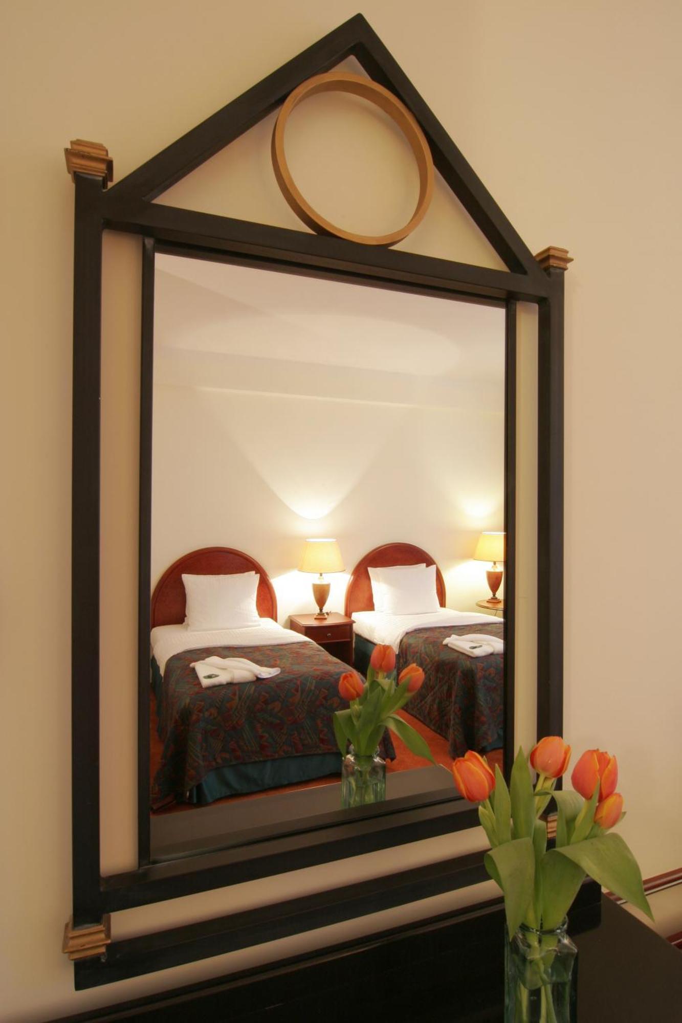 Rezidence Emmy Hotel Прага Екстериор снимка