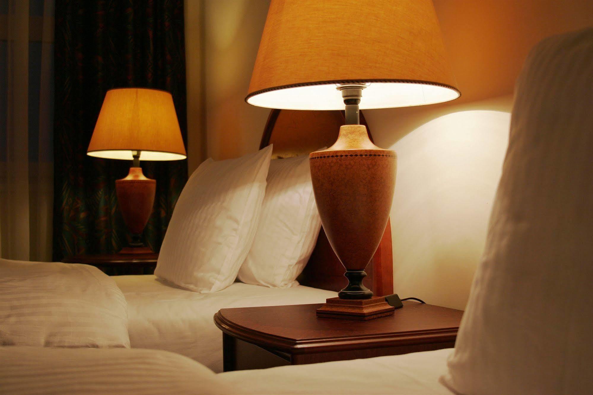 Rezidence Emmy Hotel Прага Екстериор снимка