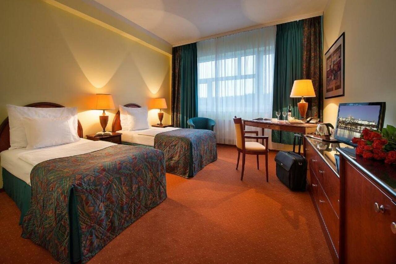 Rezidence Emmy Hotel Прага Екстериор снимка